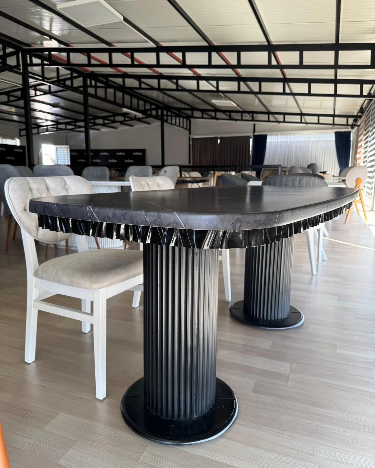 New Black Rüya Masa — Moben Home