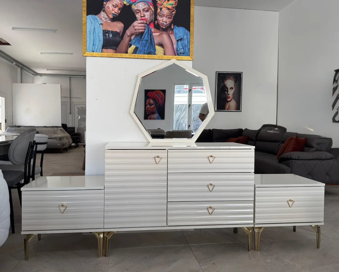 Çağla Aynalı Şifonyer & Komodin — Moben Home